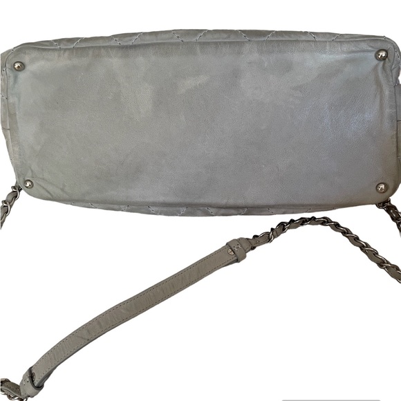 (SOLD) Authenticated Vintage Chanel Grey CC Logo Tote/Crossbody Bag - Picture 7 of 16